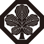 隅切り角に立ち梶の葉紋