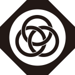 隅切り鉄砲角に三つ輪違い紋