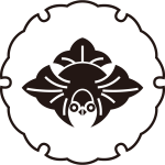 雪輪に張ら雀菱紋