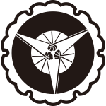 雪輪に三つ扇紋