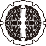 雪輪に対い蝶紋